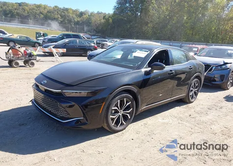 2024 Toyota Crown Xle z USA, uszkodzony, nr VIN JTDAAAAF3R3028252